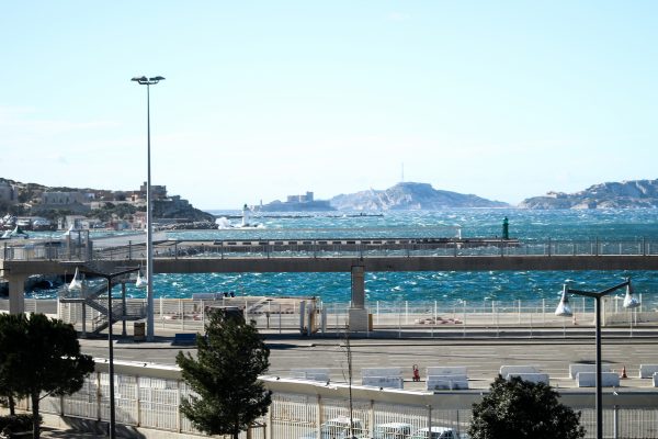 France-Marseille-street-linago-125